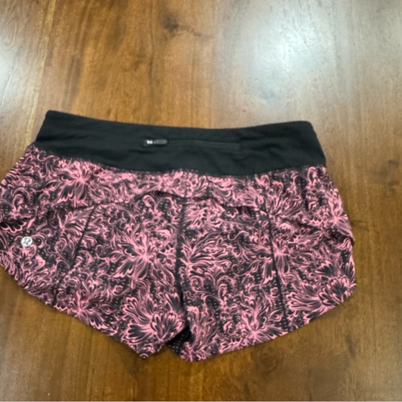 Lululemon Infinity Speed Up Short Glossy Black Size 6 - Picture 3 of 6